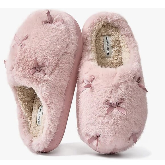 Fuzzy Pink Slippers - Picture 4 of 8